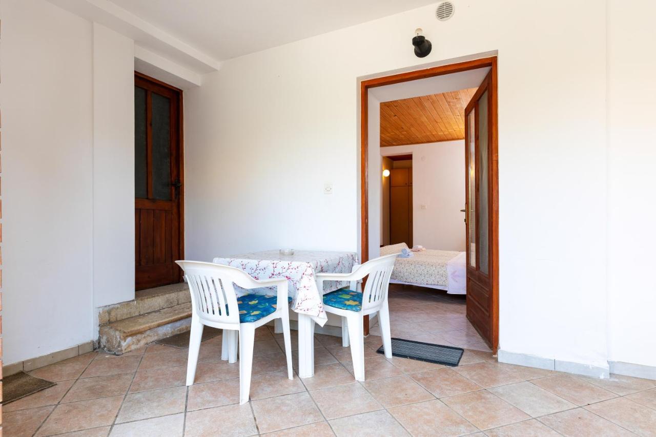 Apartments And Room Pergola Rovinj Exterior photo